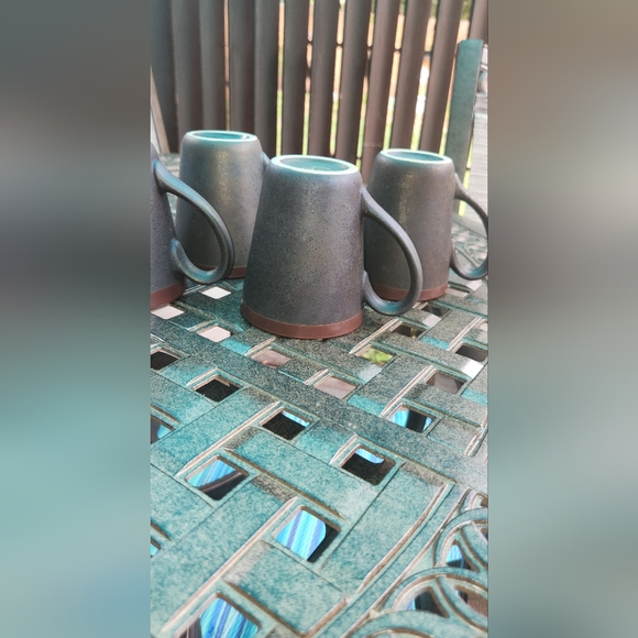 Elite Gibson made in China mugs (4) - Picture 2 of 6